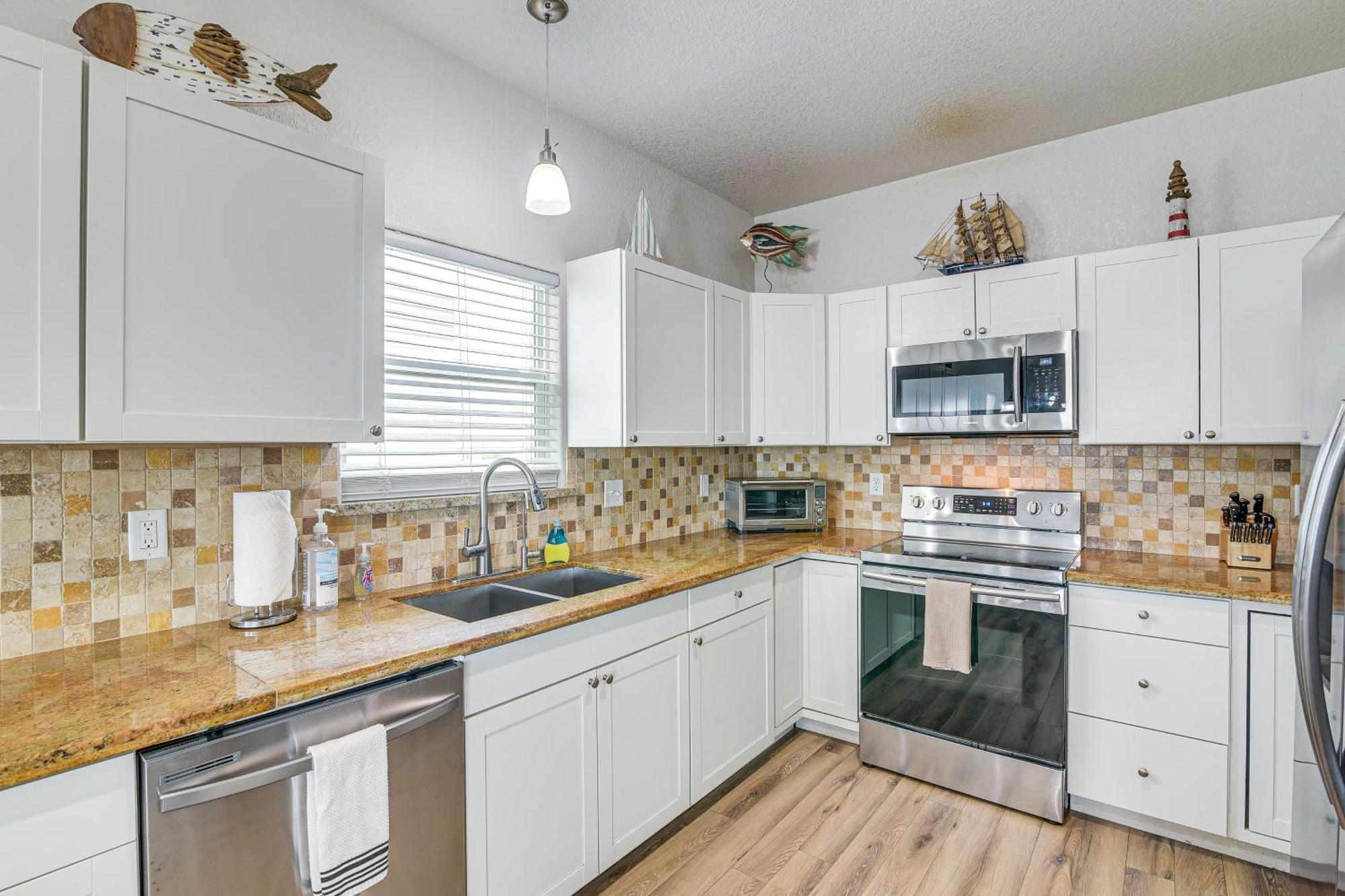 Beachfront Texas Retreat - 2 Decks, Patio And Views! Surfside Beach Εξωτερικό φωτογραφία