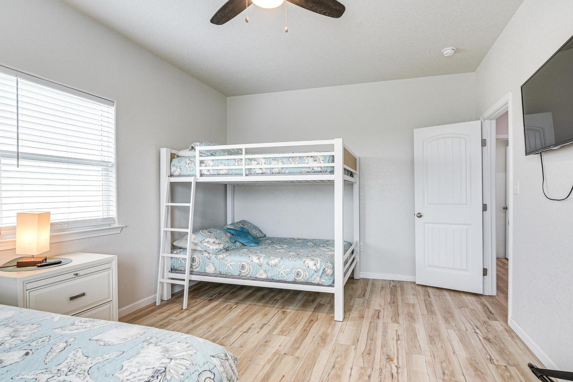Beachfront Texas Retreat - 2 Decks, Patio And Views! Surfside Beach Εξωτερικό φωτογραφία